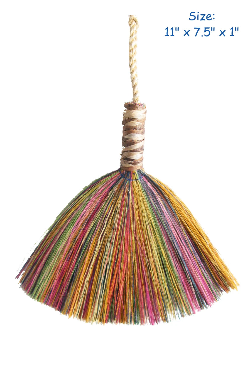 Planet Pleasures Rainbow Preening Fan Bird Toy – Small