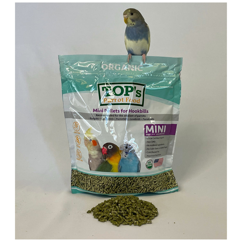 TMP1-TOPs-Parrot-Food-Mini-Pellets-1-lb-with-bird