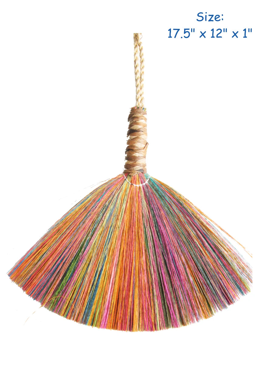 Planet Pleasures Rainbow Preening Fan Bird Toy – Large